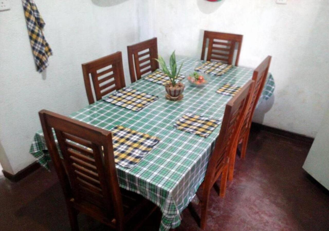 דירות היקדואה Weerakoon Guest מראה חיצוני תמונה